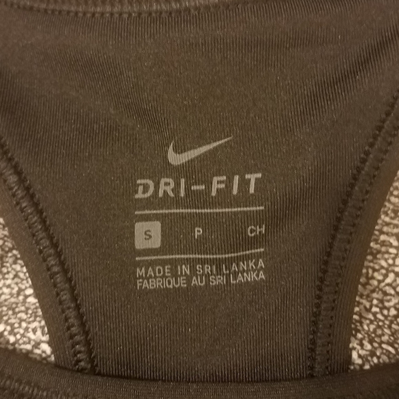 NWT Nike glitter sports bra - small - Picture 6 of 8